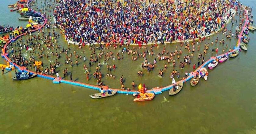 संगम वीआईपी घाट पर लेखपाल को दरोगा ने पीटा