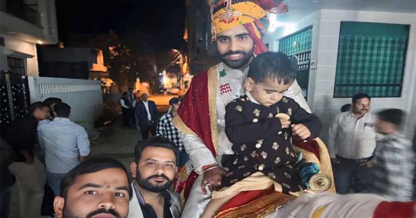 दूल्हे को घोड़ी पर आया हार्ट अटैक, दुल्‍हन स्‍टेज पर करती रह गई इंतजार