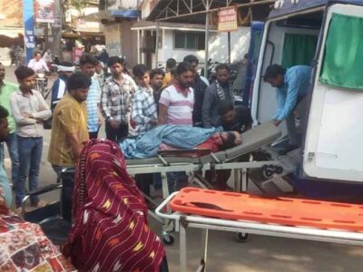 बेंगलुरू से प्रयागराज जा रही श्रद्धालुओं की ट्रेवलर टकराई मिनी ट्रक से , एक की मौत, 13 घायल