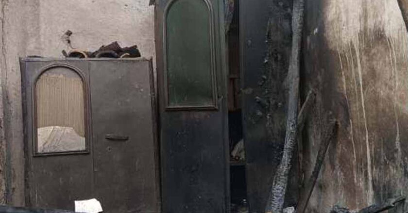 रायगढ़ में घर जमाई दामाद ने  झगड़ा कर सास-पत्नी को घर से खदेड़ा, फिर मकान में लगा दी आग