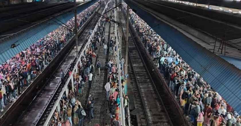 महाकुंभ में श्रद्धालुओं का जनसैलाब, संगम रेलवे स्टेशन अब 28 फरवरी तक बंद, जानिए ट्रैफिक का लेटेस्ट अपडेट