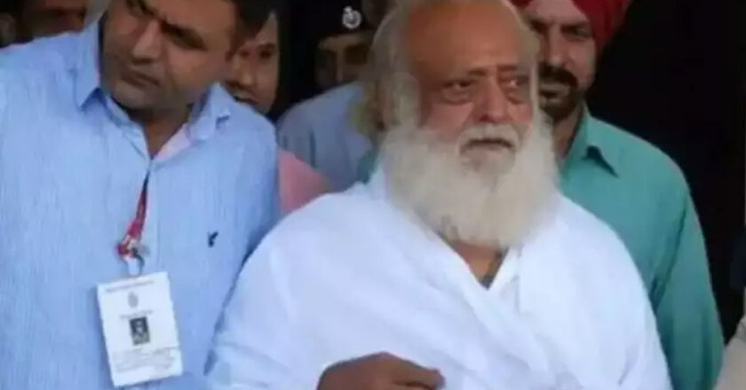 आसाराम बापू 12 साल बाद इंदौर के आश्रम लौटा, राजस्थान हाई कोर्ट से अंतरिम जमानत मिली
