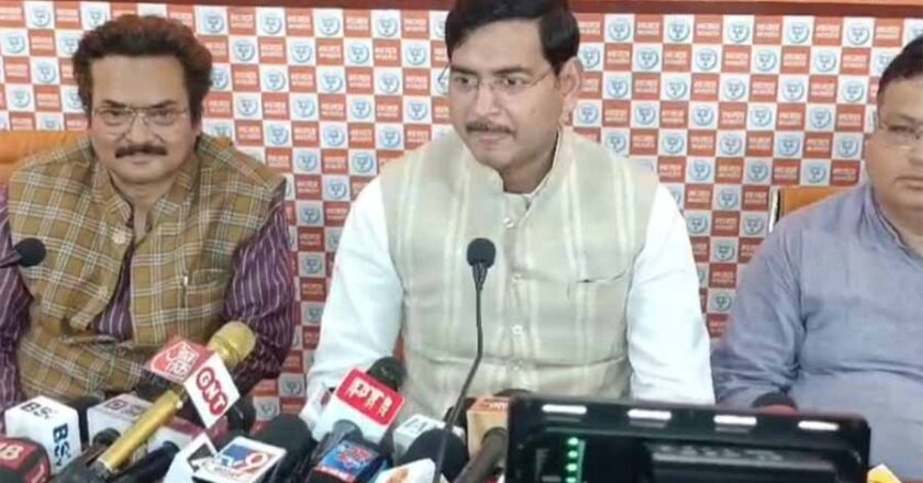 बीजेपी के प्रदेश मीडिया प्रभारी आशीष अग्रवाल ने की प्रेस कॉन्फ्रेंस