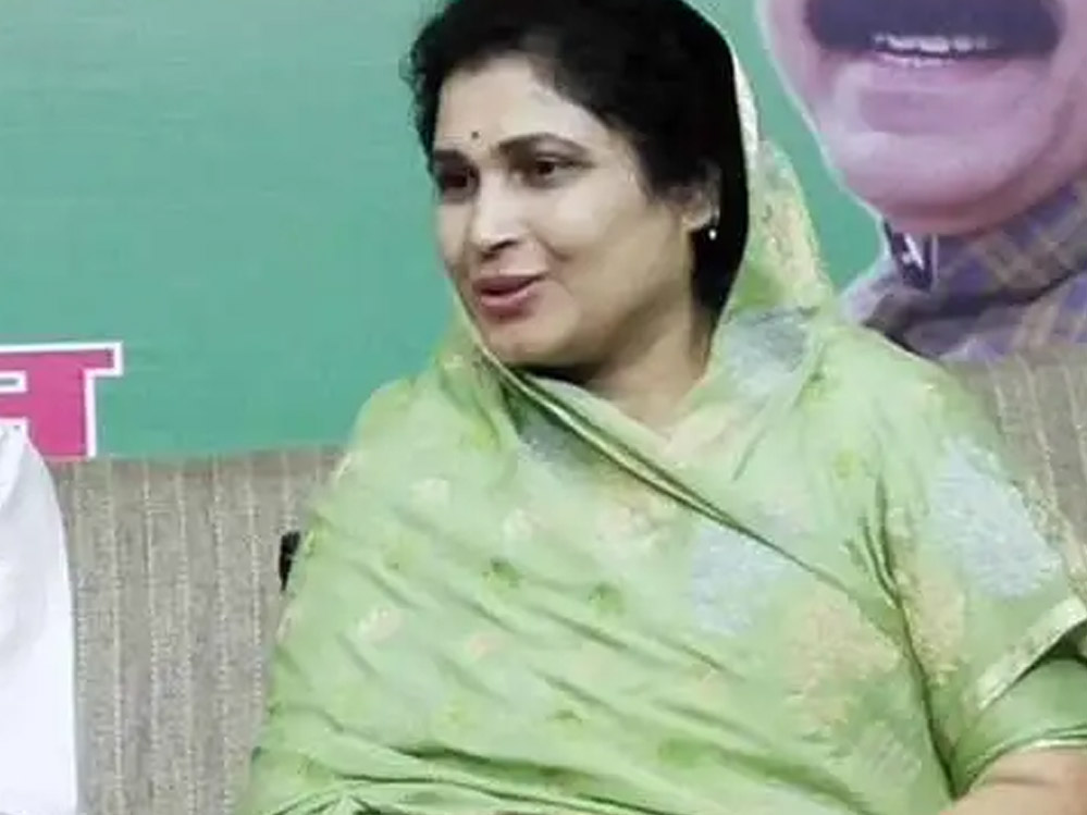 अंडरग्राउंड केबिल बिछाने में खोदी गई सड़कों की तुरंत मरम्मत करें