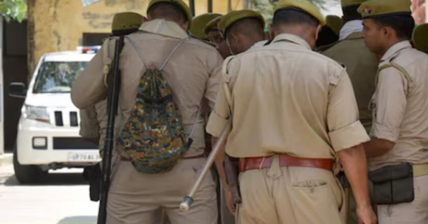 इंदौर में पुलिस हवलदार को सिपाही बना दिया गया, उसने 400 दिनों तक एक शिकायत को दबाकर रखा था