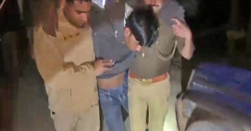 बाराबंकी में बीती रात पुलिस और बदमाशों के बीच जबरदस्त मुठभेड़, तीन बदमाशों के पैर में लगी गोली, 5 गिरफ्तार