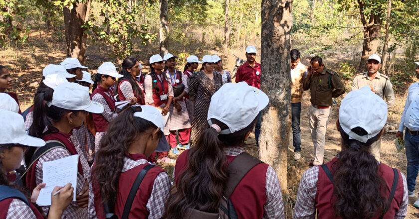 इको क्लब द्वारा नेचर कैंप का आयोजन: छात्राओं को प्रकृति से जोड़ने की अनूठी पहल