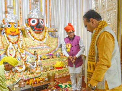 राजस्थान-मुख्यमंत्री पहुंचे करौली धाम, ‘किसानों को समृद्ध और खुशहाल बनाना राज्य सरकार की प्राथमिकता: भजनलाल’