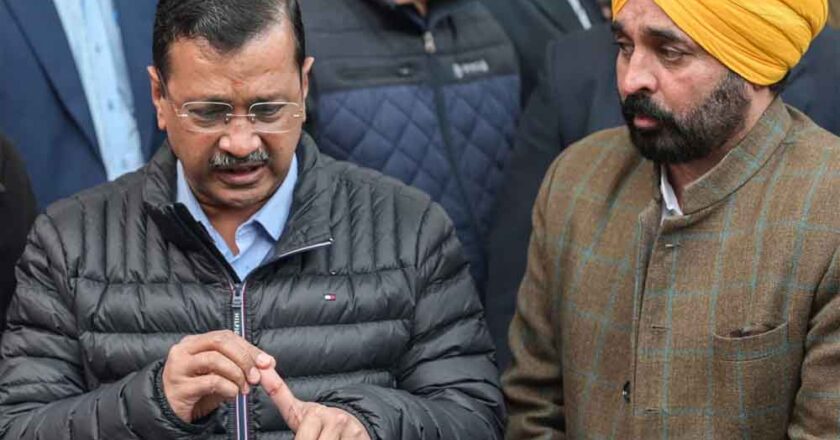 केजरीवाल के साथ बैठक के लिए कपूरथला हाउस पहुंचे भगवंत मान, ‘दिल्ली दरबार’ लगा