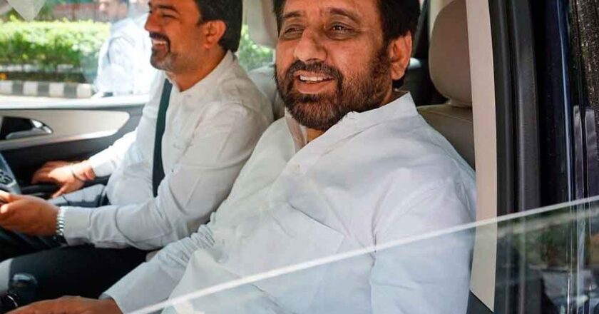 आप पार्टी नेता अमानतुल्लाह खान को अदालत से फौरी राहत, पुलिस के सामने पेशी का आदेश