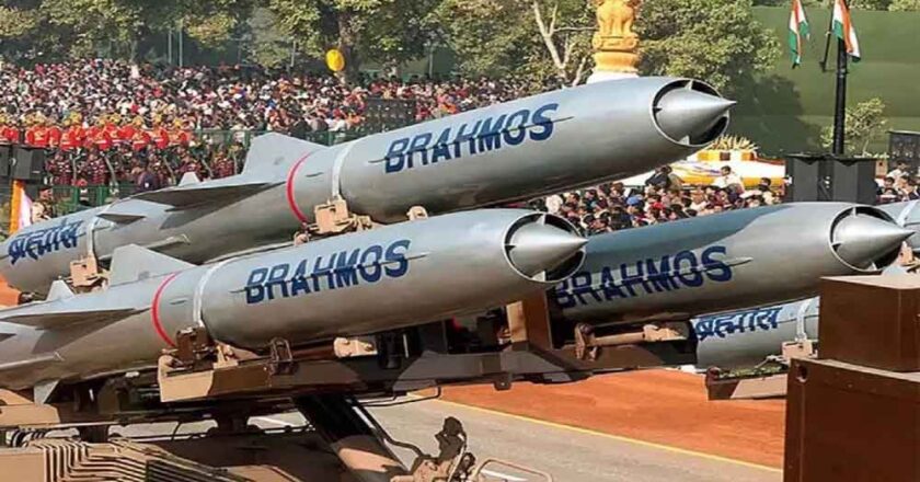 भारत की ब्रह्मोस मिसाइल की बढ़ी मांग, कई देश लगे कतार में