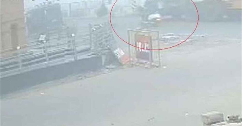 नर्सिंग कॉलेज के सामने दर्दनाक हादसा, सांड को बचाने के चक्कर मे गर्भवती नर्स की गई जान