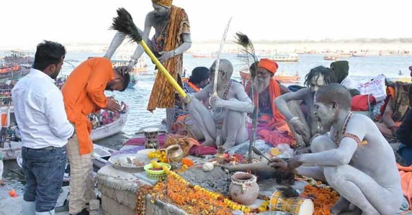 महाकुंभ आरंभ के बाद से निरंतर बढ़ती जा रही श्रद्धालुओं की संख्या, काशी धाम में एक महीने में आया इतने करोड़ का दान