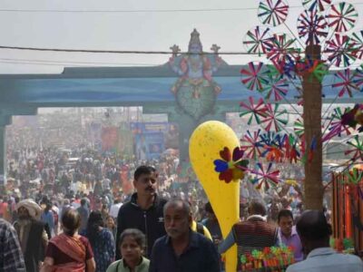 प्रयागराज में हाईड्रोजन फ्यूल से चलने वाली बस 12 मीटर लंबी, 42 लोग हो सकेंगे सवार, गंगा पथ पर दौड़ी ये स्पेशल बस