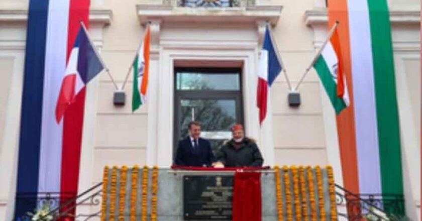 प्रधानमंत्री नरेंद्र मोदी की ऐतिहासिक फ्रांस यात्रा भारत-फ्रांस रिश्तों को मजबूती