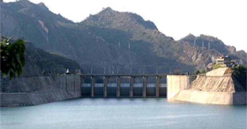 रणजीत सागर बांध परियोजना की झील में जलस्तर लगातार घट रहा,  गर्मी आने से पहले पंजाबियों के लिए खतरे की घंटी!