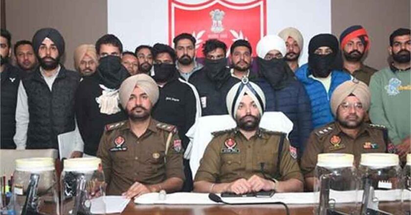 पटियाला पुलिस ने गैंगस्टर मनप्रीत सिंह उर्फ ​​मनी भिंडर के 5 साथी हथियारों सहित किया गिरफ्तार