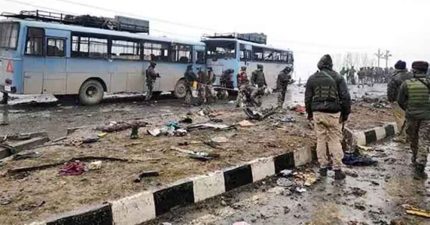 अमित शाह ने पुलवामा हमले की बरसी पर वीरगति को प्राप्त हुए जवानों को की श्रद्धांजलि अर्पित