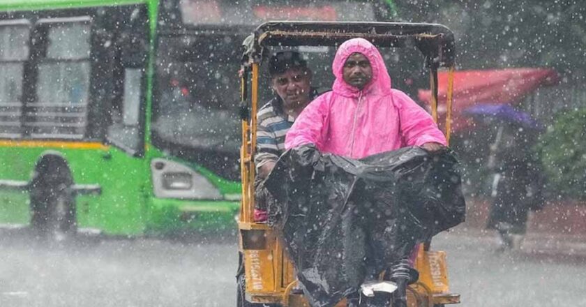 पूर्वोत्तर का बिगड़ने वाला है मौसम, अगले 7 दिनों तक होगी झमाझम बारिश; चक्रवात की भी चेतावनी