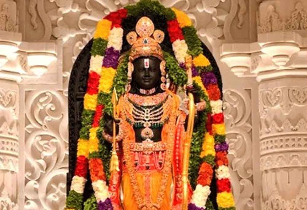 अयोध्या में आ रही अप्रत्याशित भीड़ ने रामलला की दिनचर्या बदली, 19 घंटे तक दे रहे हैं दर्शन