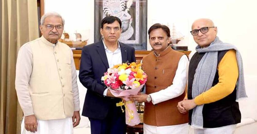 खेल प्रतिभाओं को प्रोत्साहित करने के लिए बेहतर बुनियादी सुविधाएं उपलब्ध कराना आवश्यक : उप मुख्यमंत्री शुक्ल