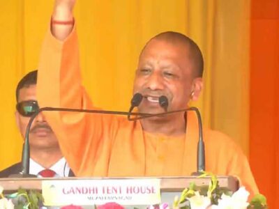 सीएम योगी ने बागपत में पूर्व केंद्रीय मंत्री स्वर्गीय अजित सिंह की भव्य प्रतिमा का किया अनावरण