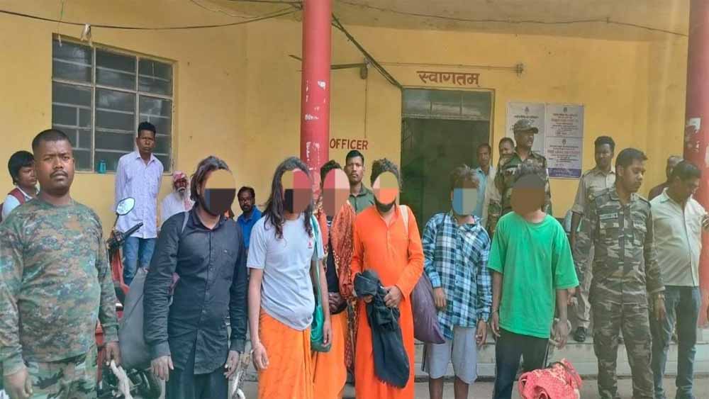 हरिद्वार से आकर रांची की सड़कों में लूट कर रहे  6 नागा साधुओं को पकड़ा