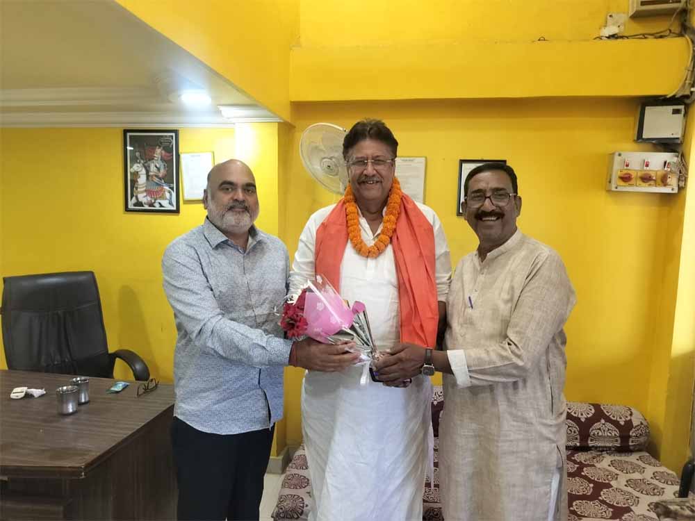 परिवहन कर्ताओं की समस्याओं से अवगत हुए अंजय शुक्ला