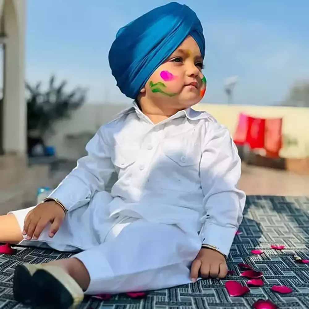 सिद्धू मूसेवाला के छोटे भाई एक बार फिर सोशल मीडिया पर छाया, होली की तस्वीरें इंटरनेट वायरल