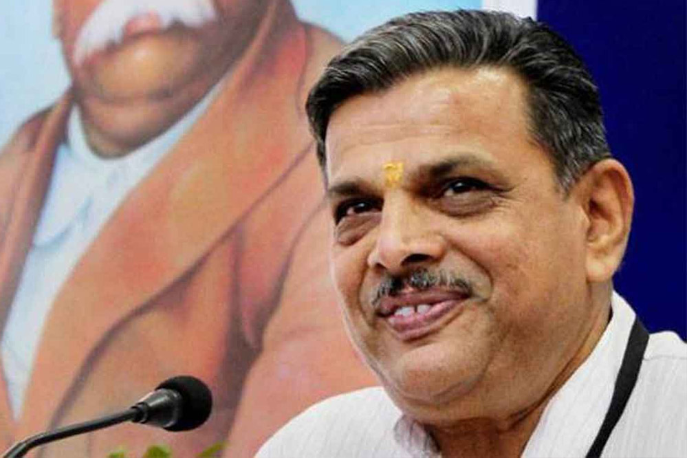 सरकार्यवाह दत्तात्रेय होसबोले ने कहा है कि अपने देश को इंडिया नहीं, भारत कहना चाहिए