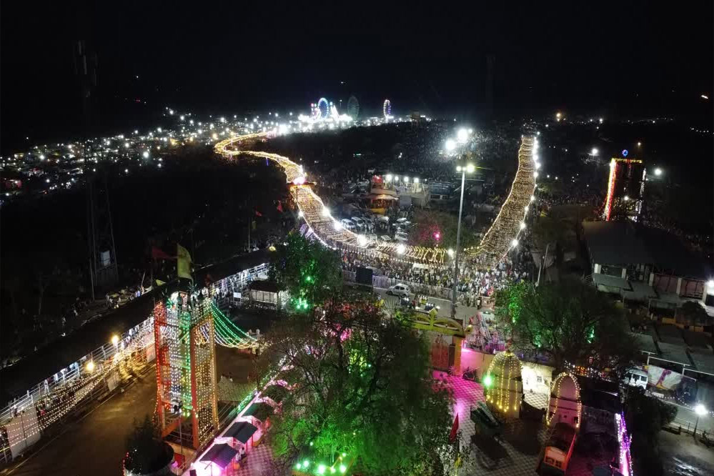 करीला धाम रंग पंचमी मेले में महाकुंभ जैसी तैयारी, 100 सीसीटीवी कैमरों से होगी निगरानी