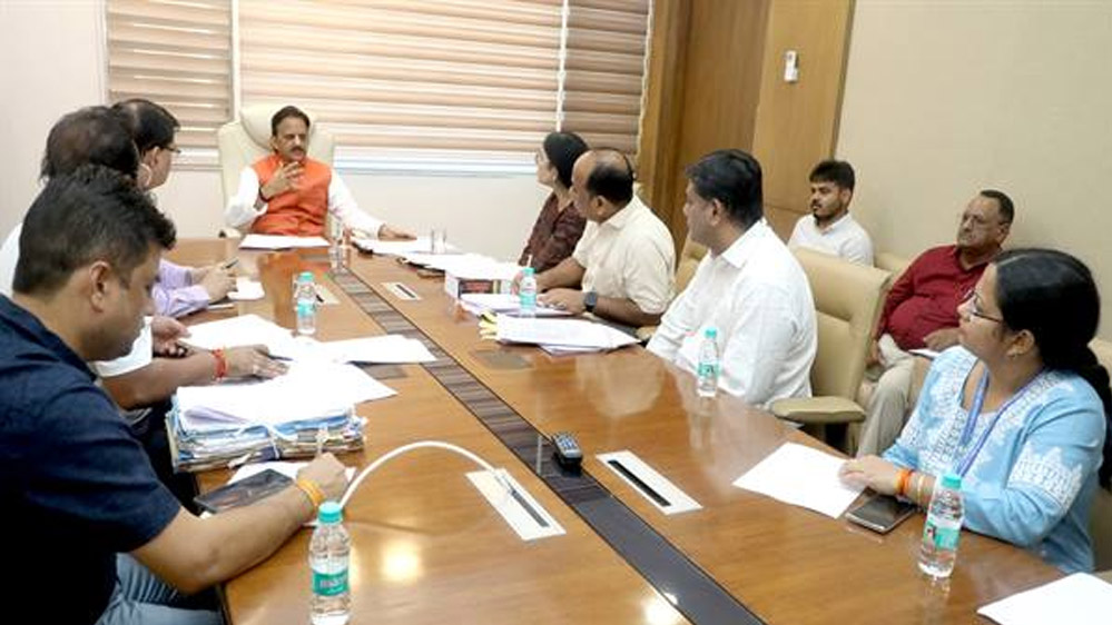 हेल्दी और हाइजीनिक फूड की उपलब्धता सुनिश्चित करना सरकार की सर्वोच्च प्राथमिकता : उप मुख्यमंत्री शुक्ल