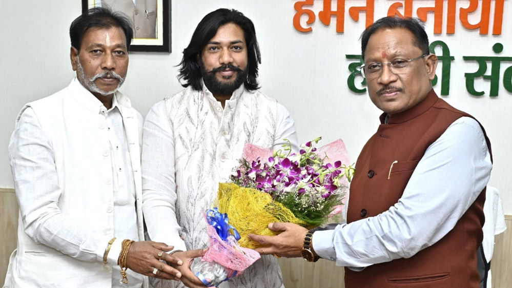 रायपुर : मुख्यमंत्री श्री विष्णुदेव साय ने विधायक गुरु खुशवंत साहेब को दी जन्मदिन की बधाई