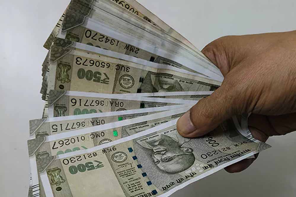 मध्यप्रदेश में एक बार फिर वेतन में बढ़ोत्तरी की गई, लाखों कर्मचारियों को राहत