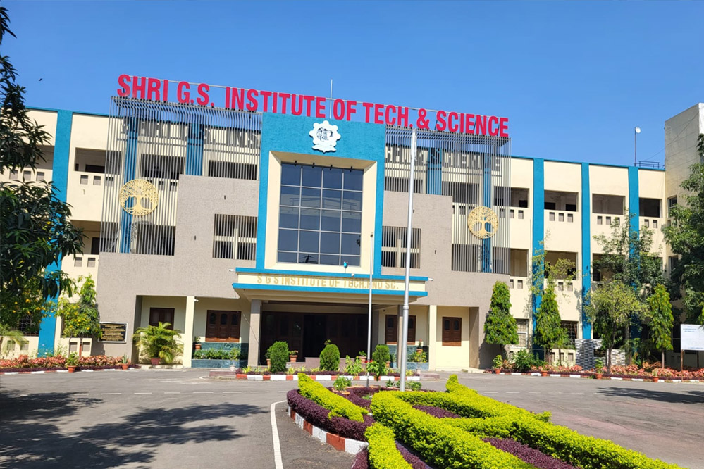 यूजीसी ने एसजीएसआईटीएस को दस वर्षों के लिए, वर्ष 2035 तक दिया स्वायत्तता का दर्जा