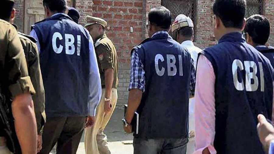 CBI ने रिश्वत लेते रंगे हाथों पकड़ा पावर ग्रिड कॉरपोरेशन के अधिकारी को