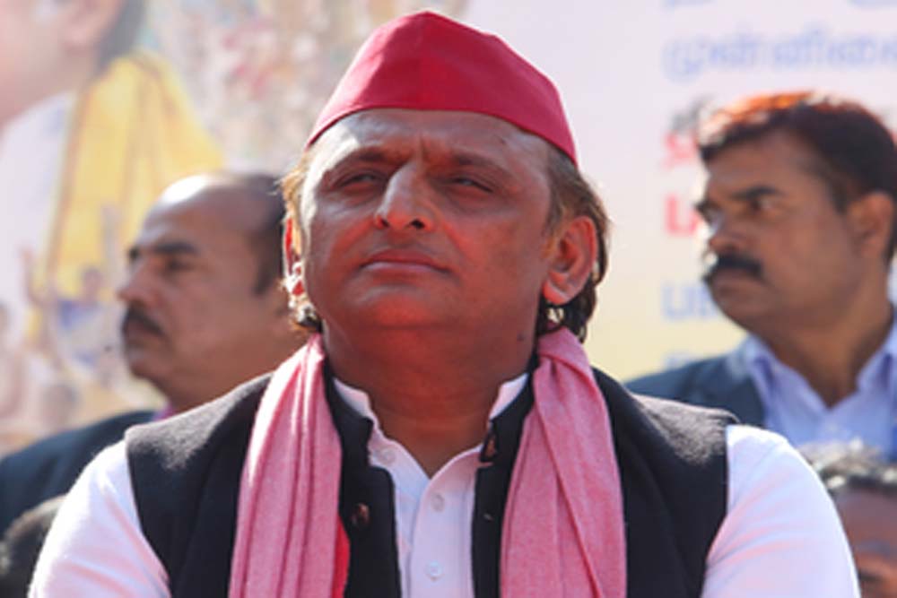 सपा सांसद के विवादित बयान पर अब अखिलेश यादव ने दी सफाई, हमारा उद्देश्य किसी इतिहास पुरुष का अपमान करना नहीं