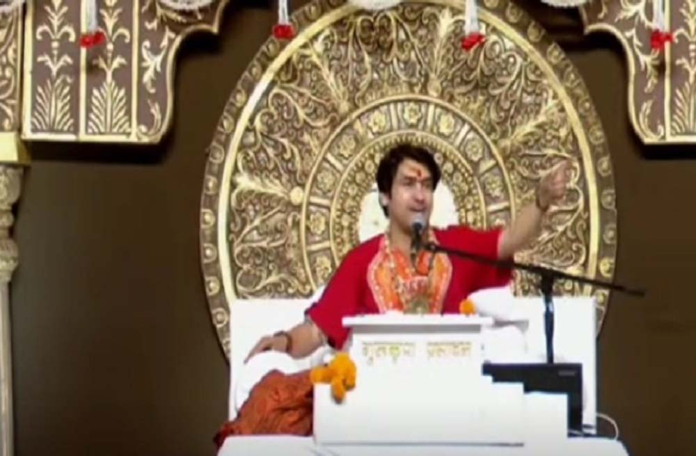 मेरठ में बागेश्वर धाम पंडित धीरेंद्र शास्त्री की चेतावनी- मुसलमान कायदे में रहेंगे तो फायदे में रहेंगे