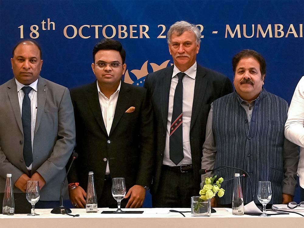 बीसीसीआई की शीर्ष परिषद की कोलकाता में 22 मार्च को होने वाली आपात बैठक में कुछ बड़े फैसले लिए जायेंगे