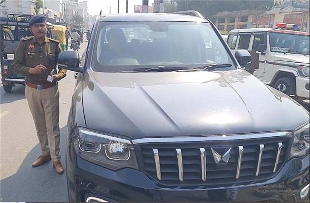 कैथल ट्रैफिक नियमों की अनदेखी करना अब सरकारी अधिकारियों को भी महंगा पड़ रहा है, ट्रैफिक पुलिस ने काटा चालान