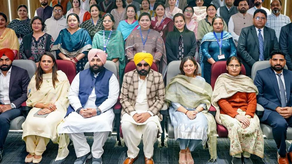 सीएम मान ने अंतरराष्ट्रीय महिला दिवस पर कहा- महिलाओं ने हर क्षेत्र में मुकाम हासिल किया है, खेल में भी आगे बढ़ रही हैं