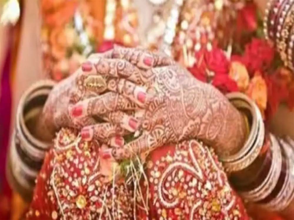 25 साल के लड़के से तय हुई शादी, बारात लेकर पहुंचा 40 साल का दूल्हा,  सच्चाई जान दुल्हन ने किया शादी से इनकार