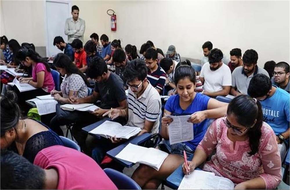 हर‍ियाणा में श्रम‍िक और मजदूरों के बच्चों के लिए खुशखबरी आई है, अब उनके बच्चे भी अफसर बनेंगे, इन बातों का रखें ध्यान