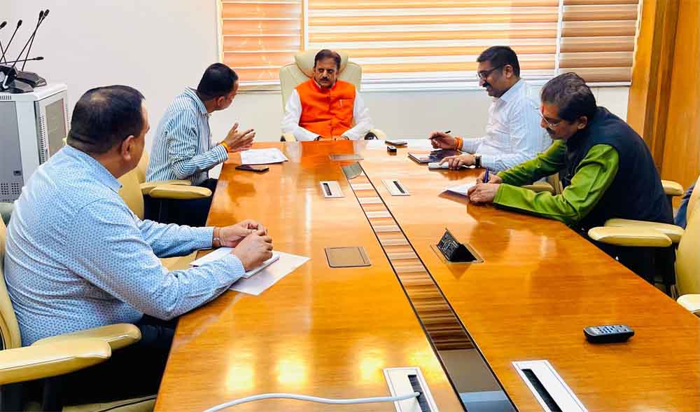 स्वच्छ पेय जल, स्वास्थ्य की आधारशिला: उप मुख्यमंत्री शुक्ल