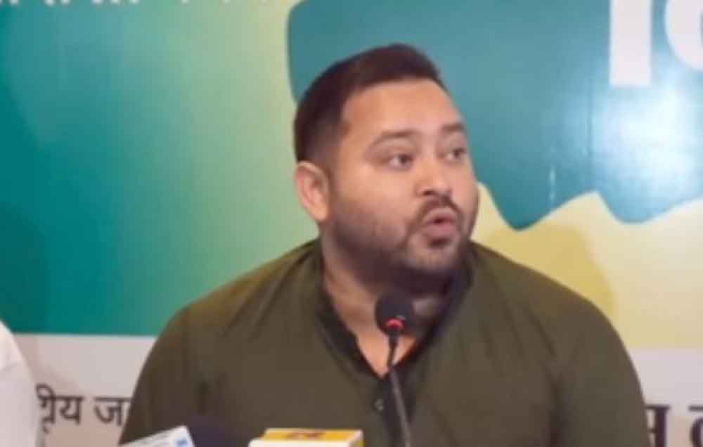 मुख्यमंत्री नीतीश कुमार अब ओल्ड मॉडल हो चुके हैं और बिहार को अब न्यू मॉडल चाहिए: तेजस्वी यादव