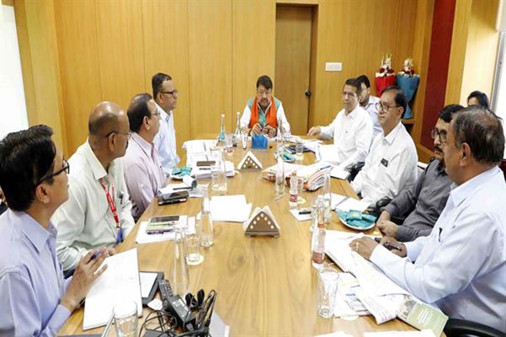 मध्यम और कमजोर वर्ग के आवासों का निर्माण हाउसिंग बोर्ड की प्राथमिकता: मंत्री विजयवर्गीय