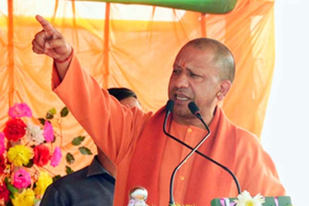 सीएम योगी ने सुशासन व सुदृढ़ कानून व्यवस्था की बदौलत एक तरफ उत्तर प्रदेश को जहां सर्वोत्तम प्रदेश बना डाला