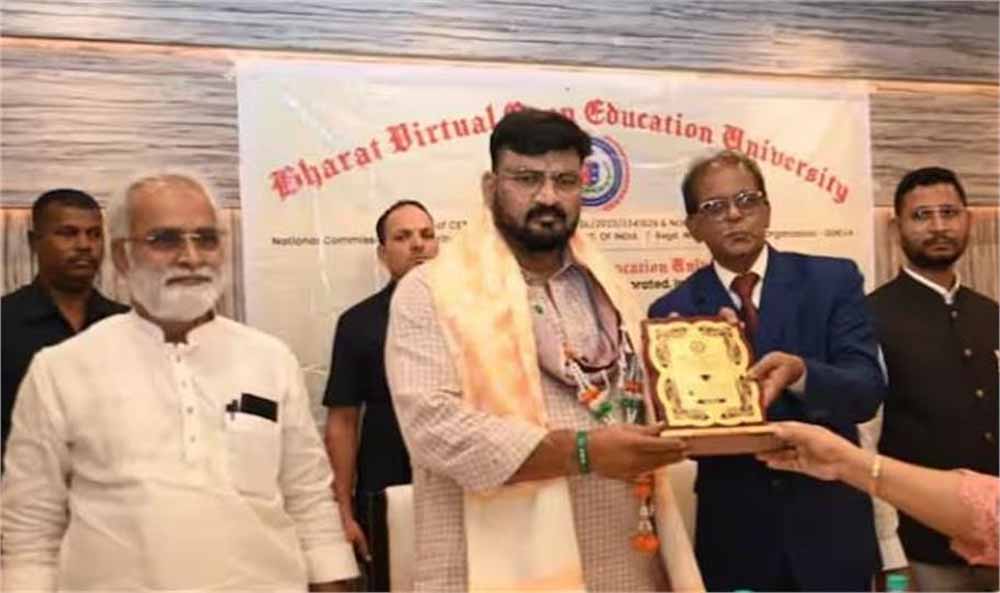 मंत्री हफ़ीज़ुल हसन की डॉक्टरेट उपाधि को लेकर भाजपा के रदेश प्रवक्ता अजय साह का तीखा हमला