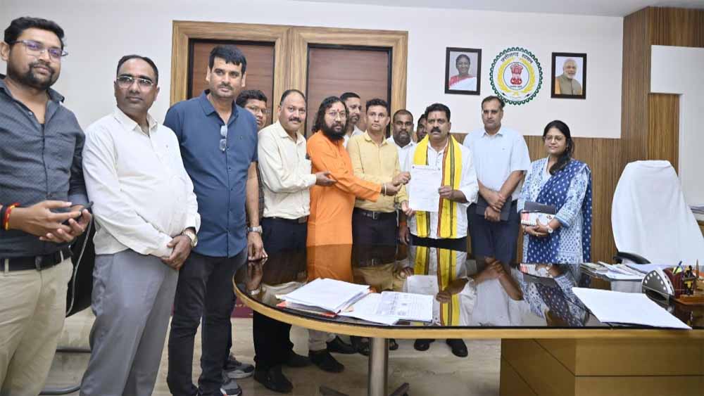 डिप्टी सीएम शर्मा से चर्चा के बाद पंचायत सचिवों की राज्य स्तरीय हड़ताल स्थगित