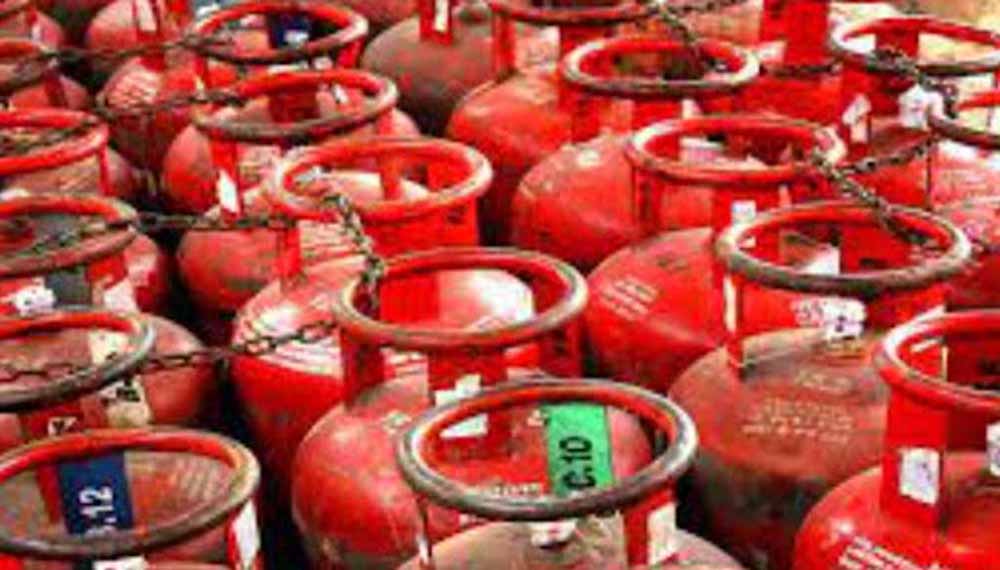 आम लोगों के लिए बड़ी खबर:  LPG सिलेंडर को लेकर सख्त नियम